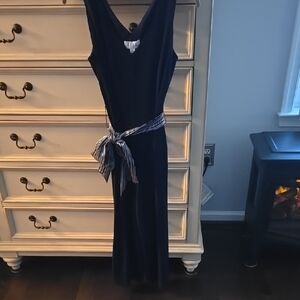 Chic Navy Sleeveless Jumpsuit with Striped Belt